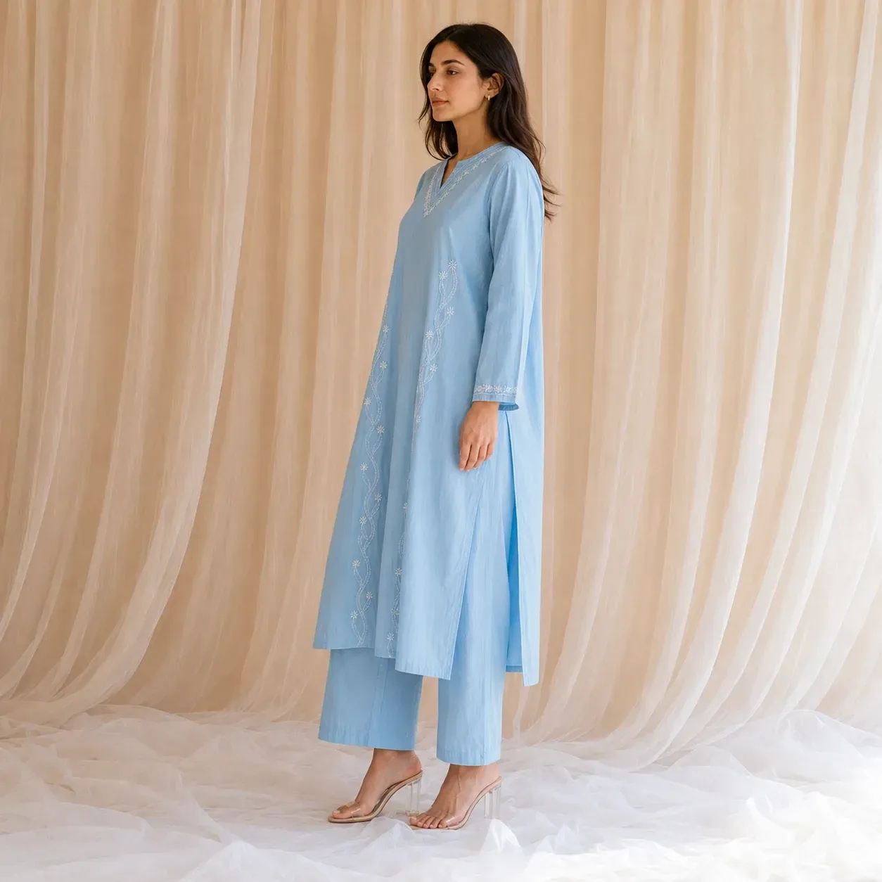 Aasman Embroidered Kurta Pant Set — view 3